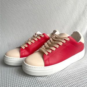 💕ALICE + OLIVIA leather sneakers! 🎉